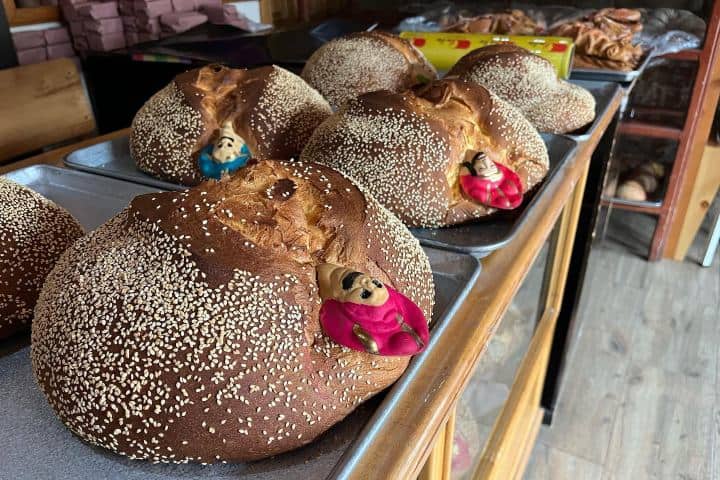 7. Pan de muerto en Oaxaca. Foto - @el_carmen_panificadora (Instagram)