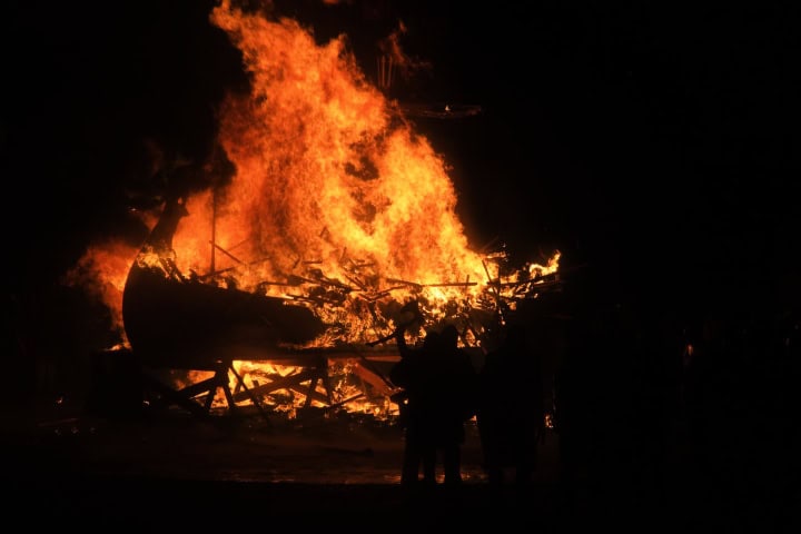 7. Quema del drakkar. Foto - Alamy