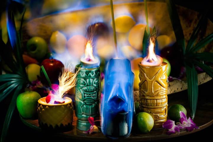 7. Tiki mugs. Foto - Alamy