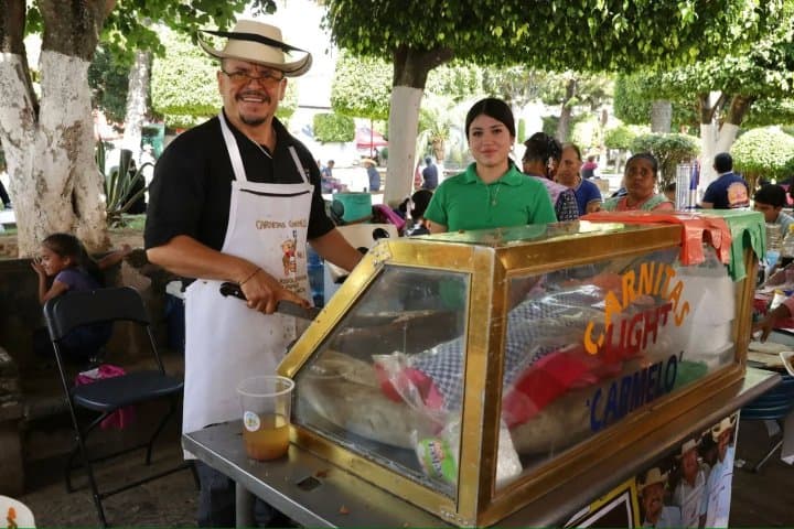 8. Feria Michoacana de las Carnitas en Tacámbaro de Codallos . Foto - @bedollagobernador (Instagram)
