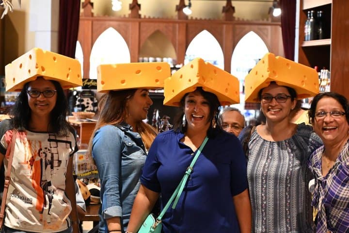 8. Sombreros de quesos. Foto - Mars Cheese Castle (Facebook)