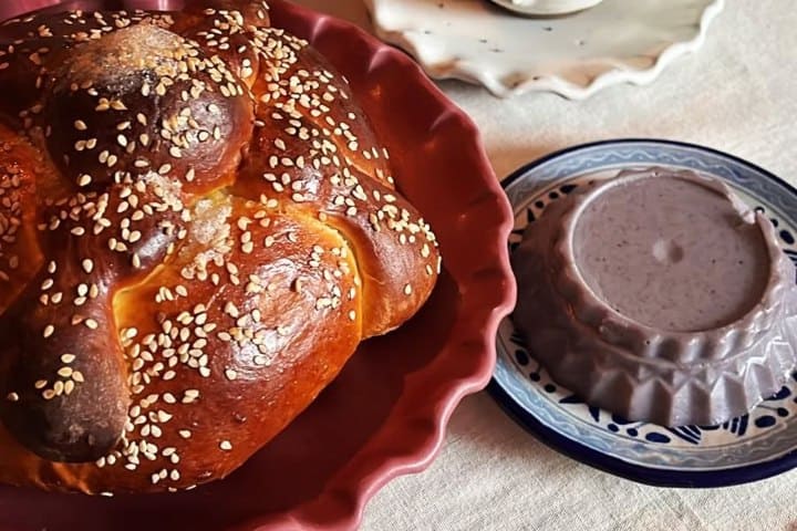 9. Punche con pan de muerto. Foto - @priesca2022 (Instagram)