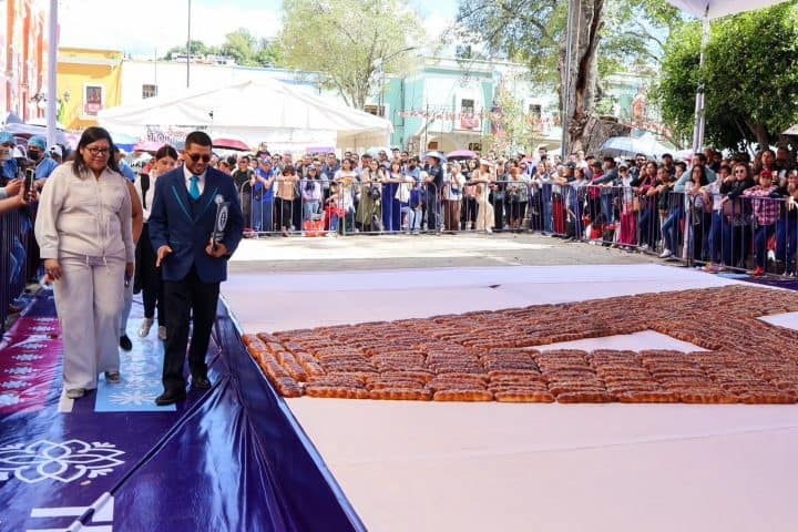 9. Evaluación Guinness del Pan de Fiesta. Foto - Gobierno del Estado de Tlaxcala