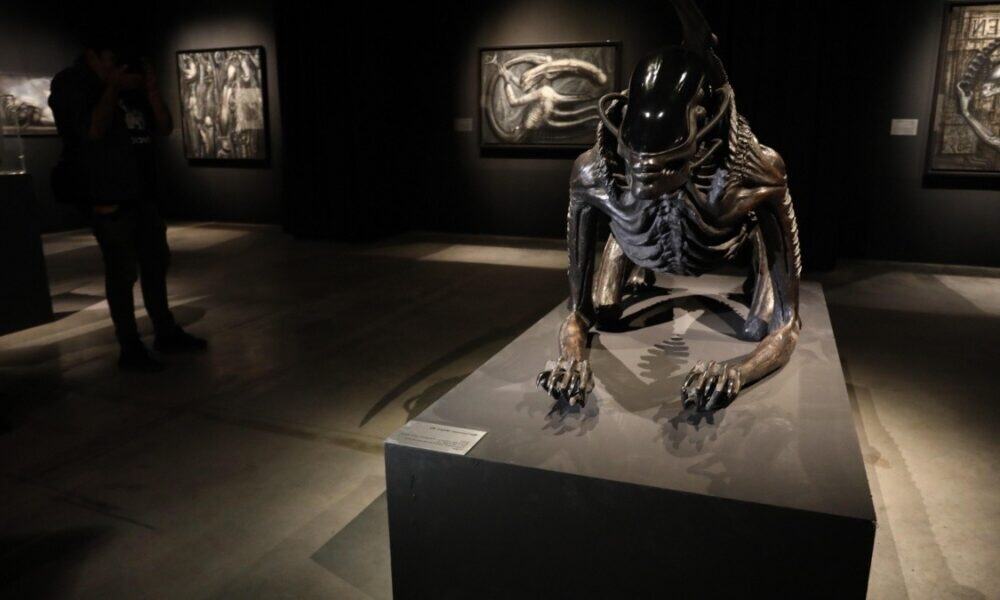 HR GIGER MUSEUM: El oscuro universo del CREADOR de ALIEN | El Souvenir