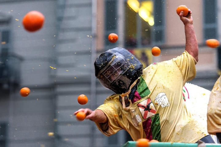 LA BATALLA DE NARANJAS EN ITALIA