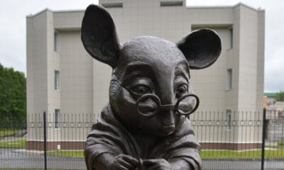 MONUMENTO AL RATÓN DE LABORATORIO