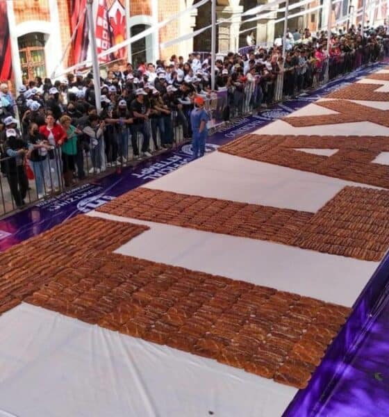 TLAXCALA ROMPE RECORD GUINNESS CON EL PAN DE FIESTA MÁS GRANDE DEL MUNDO