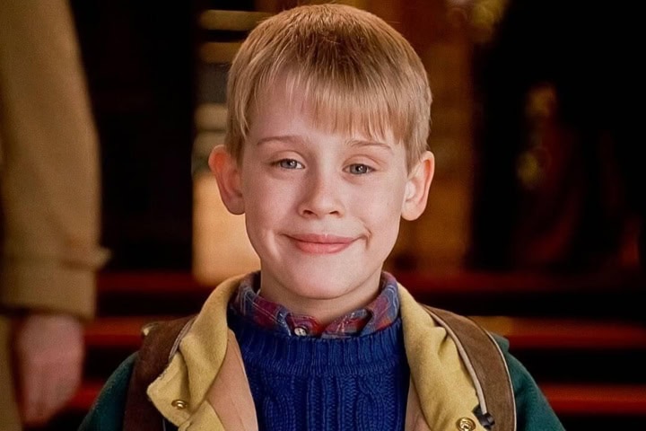 1. Kevin McCallister afuera del Hotel Plaza. Foto - Alamy