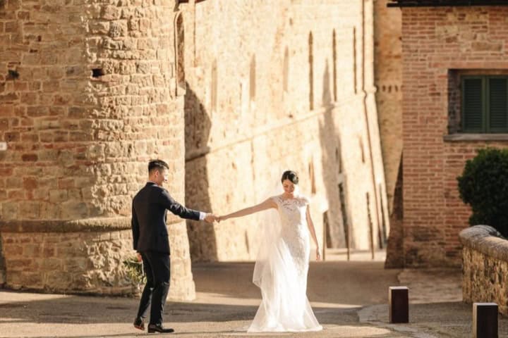 1. Pareja en Castelfalfi. Foto - studiobonon