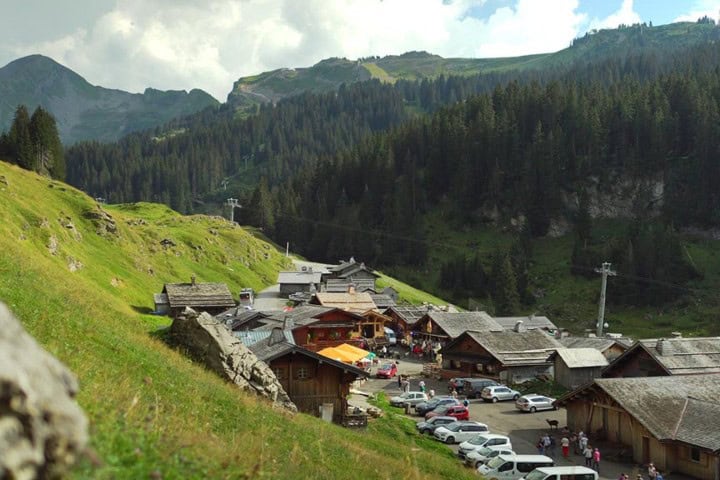 2. La Villa de las Cabras. Foto - Alpine Attitude