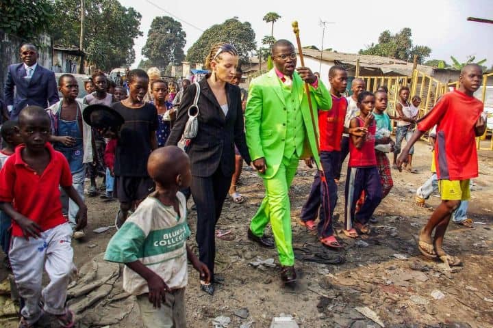 2. Sapeurs caminando hacia una competición de la SAPE. Foto - Getty Images