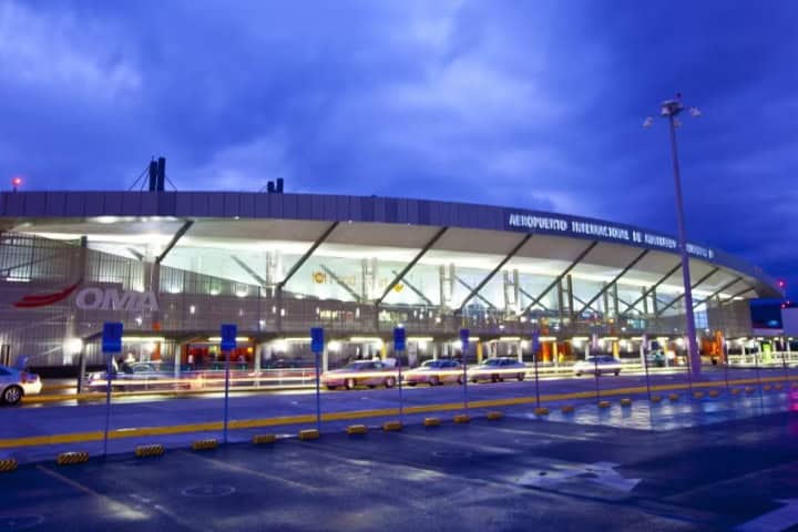 3. Aeropuerto Internacional de Monterrey. Foto - ogarrio.com (Facebook)