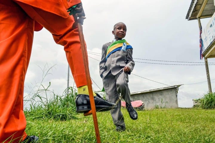 3. Niño Sapeur. Foto - Alamy