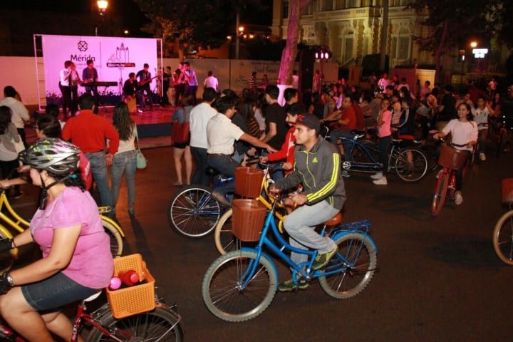 3. Biciruta Nocturna en Mérida. Foto - Cicloturixes