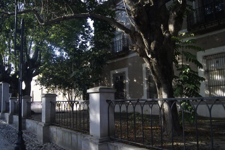 4. Exterior de la Hacienda de Cánovas. Foto - Gus Espinosa