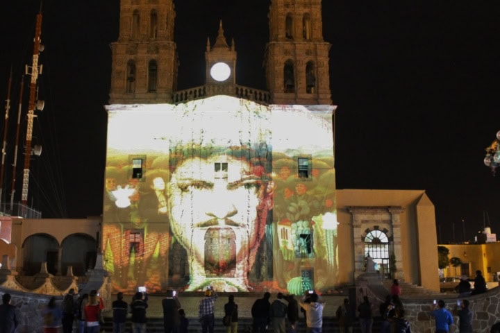 5. Videomapping en la parroquia de Nuestra Señora de los Dolores. Foto - groviaja