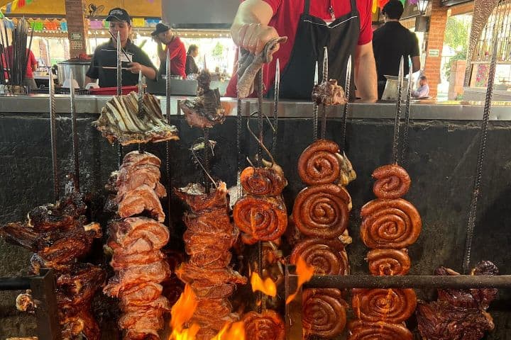 5. Borrego al pastor y chistorra a la leña. Foto - @elborregodegalindo (Instagram)