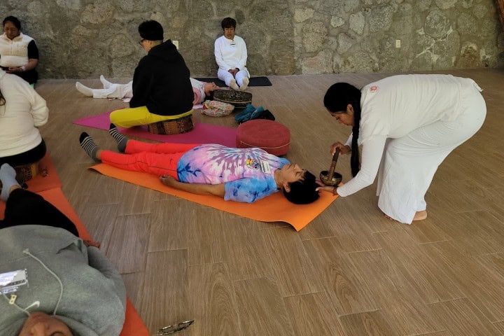 7. Sesión de meditación. Foto - Rehiletes