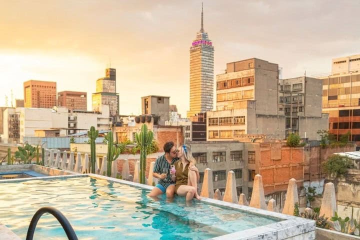 7. Piscina en City Centro by Marriott Ciudad De México. Foto - Hoteles City Express (Facebook)