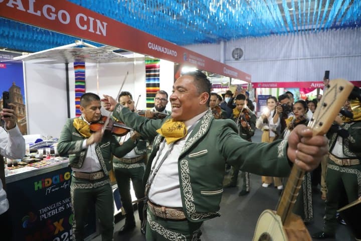 7. Mariachi Los Gavilanes representando a Guanajuato en el Tianguis Nacional de Pueblos Mágicos 2025. Foto - @turismogobgente (X)