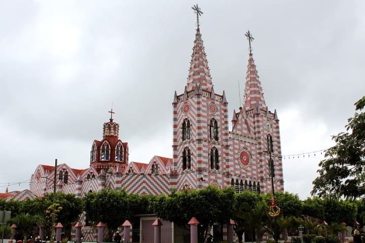 7. Parroquia San Antonio de Padua en Nacajuca. Amor de mis Amores (Facebook)