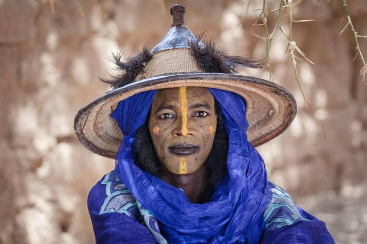 8. Hombre participante en del Guerewol. Foto - Alamy