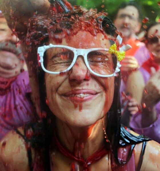 BATALLA DEL VINO EN RIOJA, ESPAÑA