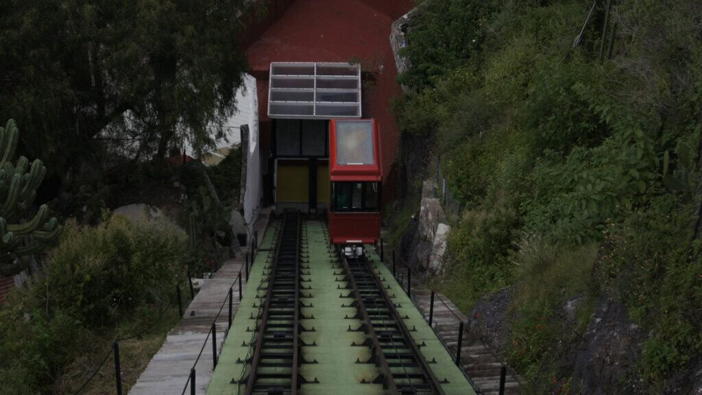 COMO ES SUBIR AL FUNICULAR DE GUANAJUATO