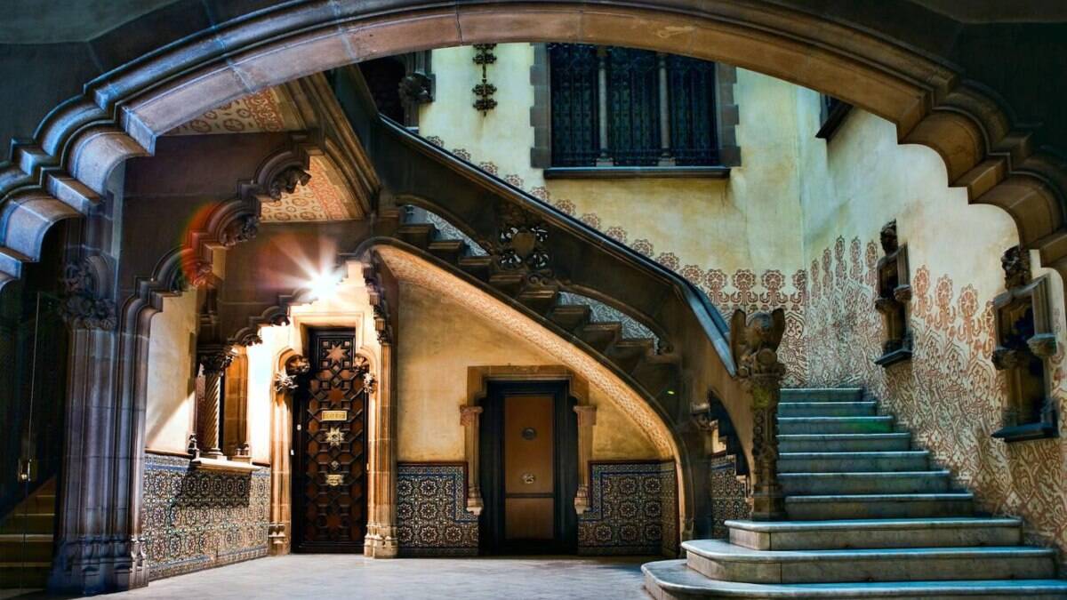 DE TOUR POR LA CASA MUSEO AMATLLER