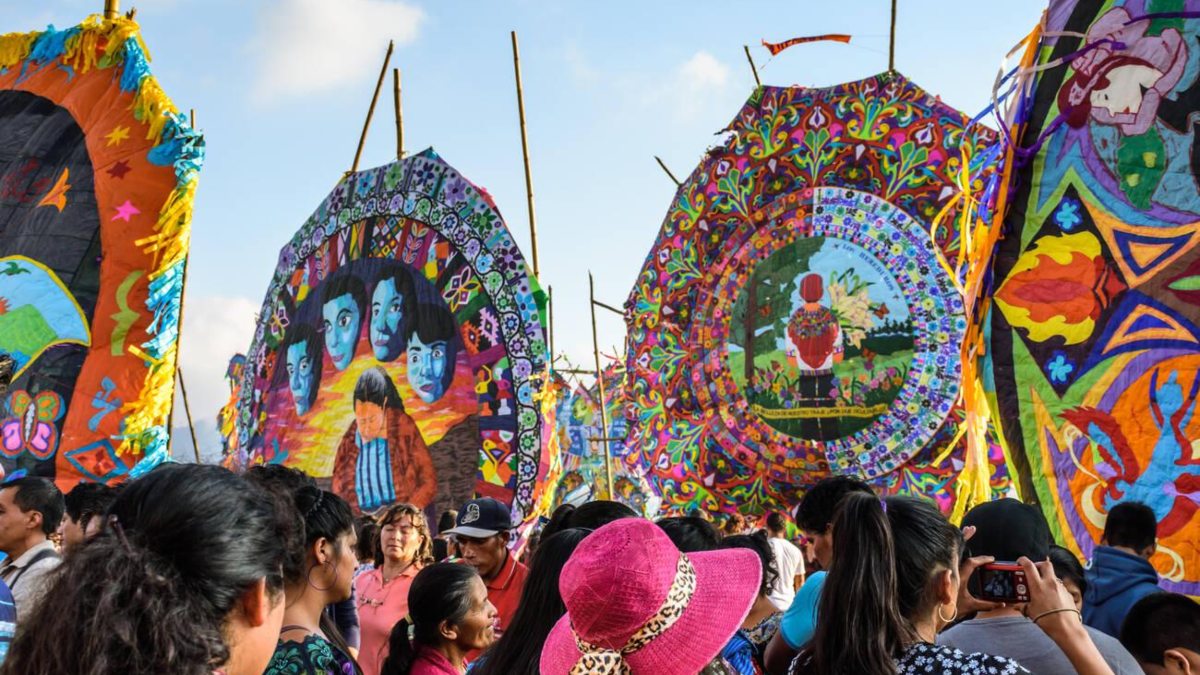 EL FESTIVAL DE LOS BARRILETES GIGANTES