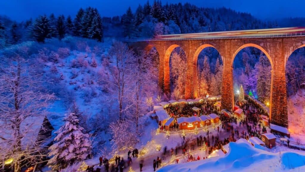 MERCADO NAVIDEÑO RAVENNA GORGE
