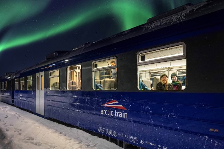 1. The Northern Lights. Foto - Arctic Train