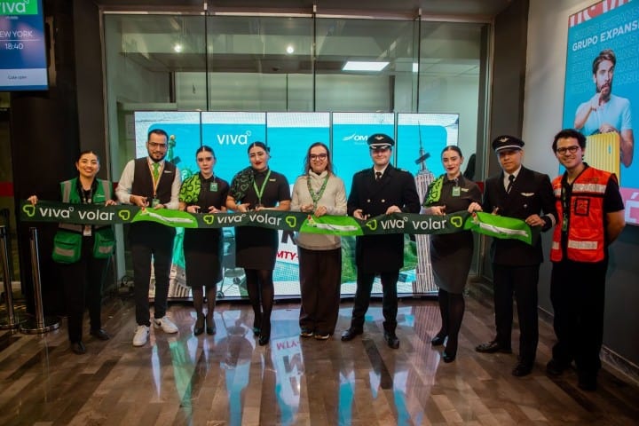 1. Inauguración nueva ruta Monterrey - Nueva York con Viva. Foto - Archivo Viva