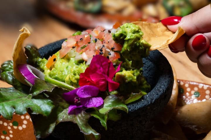 10. Molcajete en Café Catedral. Foto - @cafecatedralmorelia_ (Instagram)