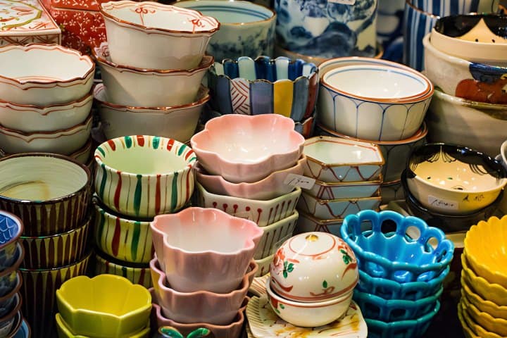 10. Porcelana en el Mercado de Nishiki. Foto - iStock