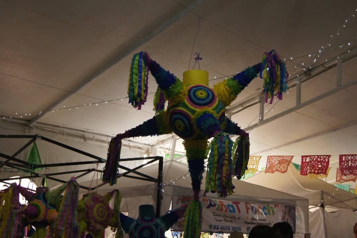 14. Piñata en la Feria de la Piñata de Acolman. Foto - Gus Espinosa
