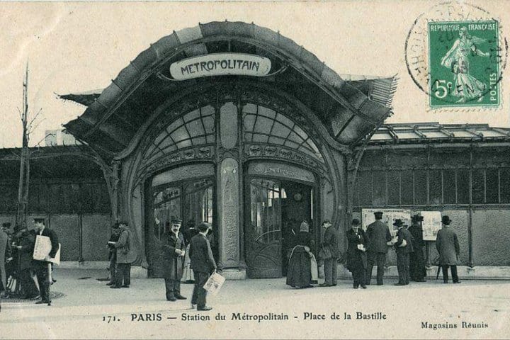 3. Antigua fotografía de la primera línea del metro. Foto - @franceculture (X)