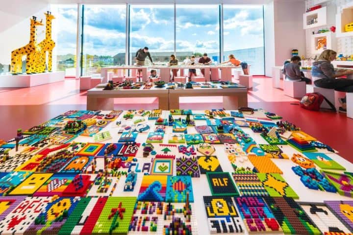 4. Zona interactiva en Lego House. Foto - Alamy