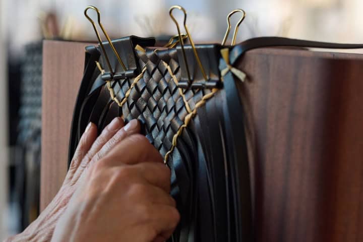 4. Tejido de cuero Intrecciato de Bottega Veneta. Foto - Ponant