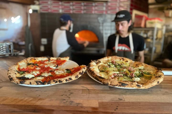 5. Pizzas en Pizzaiolo. Foto - @pizzaiolooakland (Instagram)