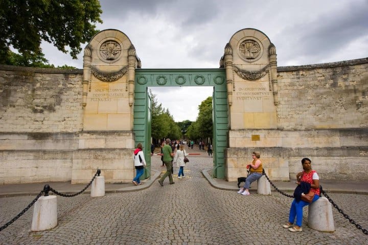 5. Entrada del cementerio Père Lachaise. Foto - Alamy