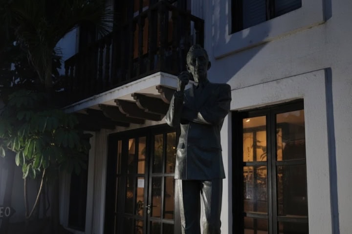 5. Casa Museo Agustín Lara de noche. Foto - XEU