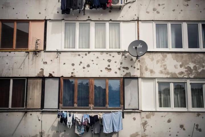 6. Impactos de bala en edificio en Sarajevo. Foto - Alamy