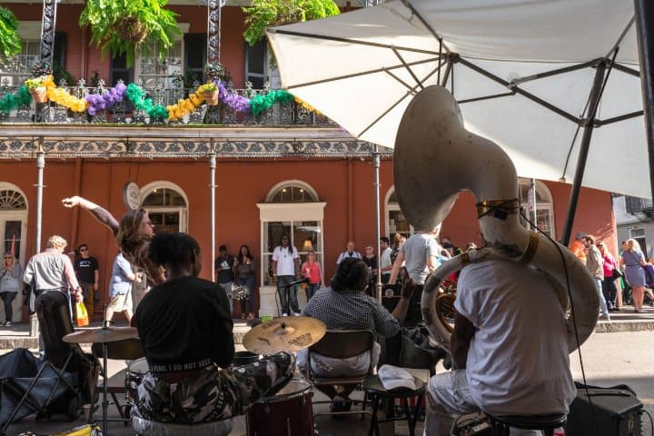 6. Banda callejera en Nueva Orleans. Foto - Alamy6. Banda callejera en Nueva Orleans. Foto - Alamy