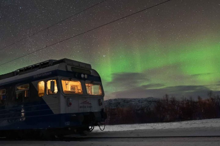 7. The Northern Lights. Foto - Arctic Train