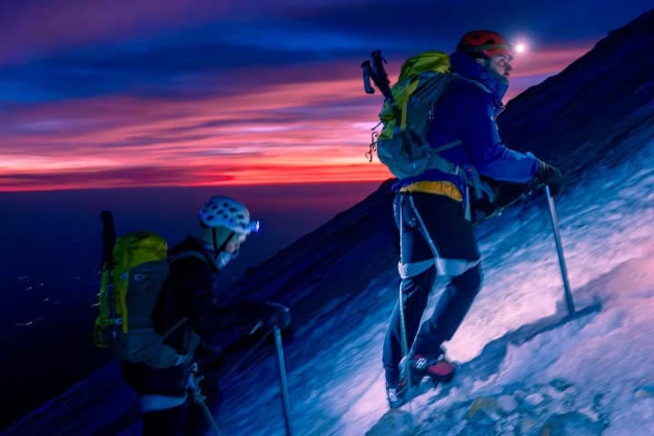 8. Alpinistas en el Pico de Orizaba. Foto - @fabrizio_villaa (Instagram)