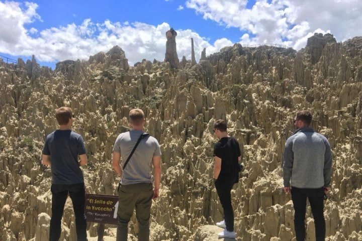 1. Visitantes en el Valle de la Luva. Foto - Visit South America