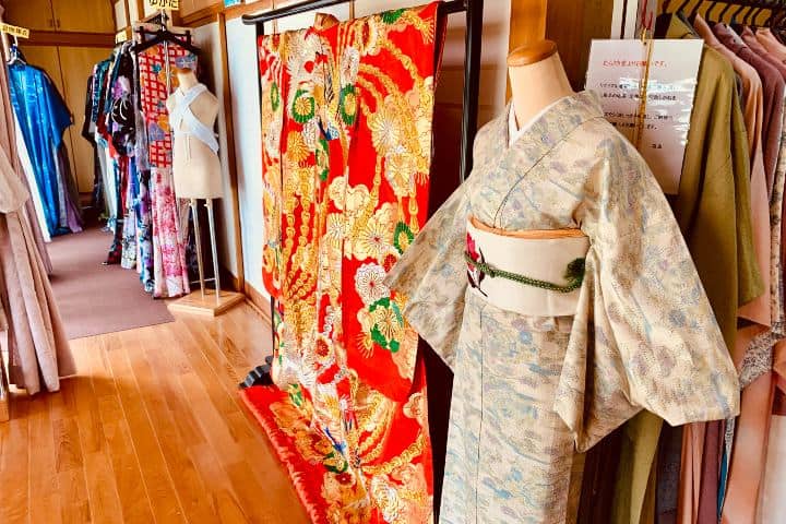 13. Tienda de kimonos en Izumi. Foto - Visit Japan América Latina