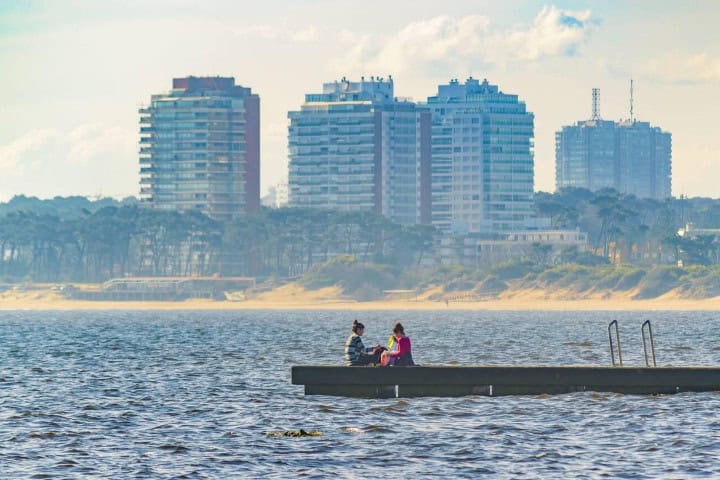 17. Playa de Punta del Este. Foto - Alamy