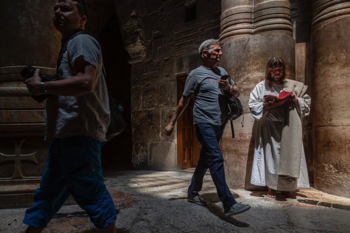 2. Carl James Joseph, predicador de Jerusalén que suele disfrazarse de Jesús. Foto - @johnstanmeyer (Instagram)